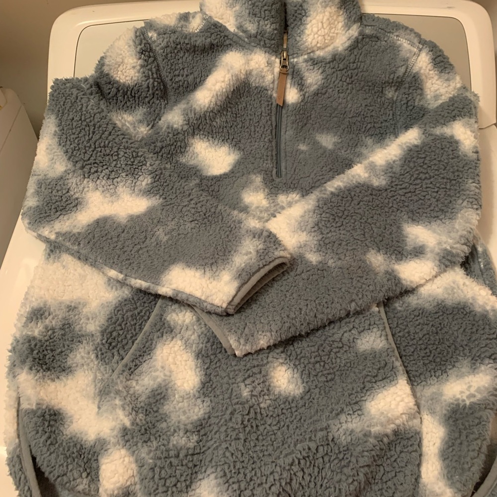 LIV outdoor sherpa fleece pullover 1/4 zip Large